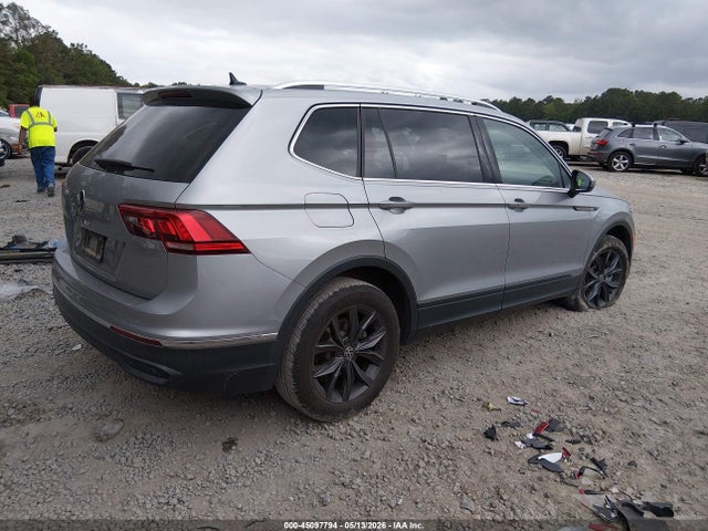 Volkswagen Tiguan 2.0t Se