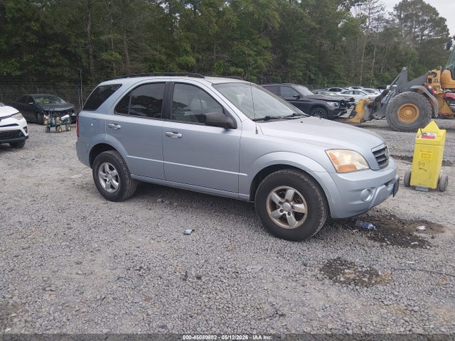 Salvage Kia Sorento Image