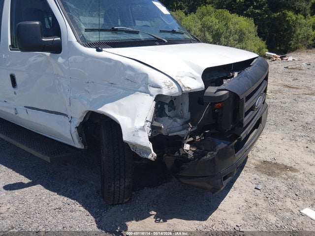 Ford E-350 Xl