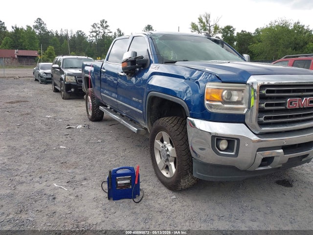 Salvage GMC Sierra 2500 Image