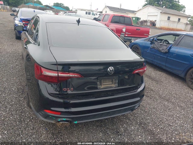 Volkswagen Jetta 2.0t Autobahn