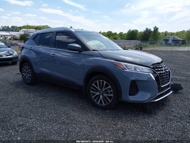Salvage Nissan Kicks Image