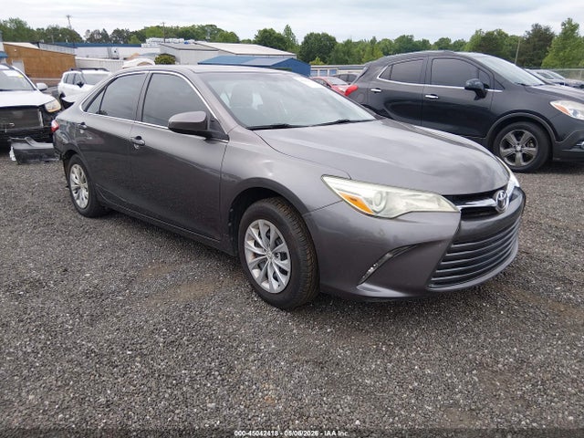 Salvage Toyota Camry Image