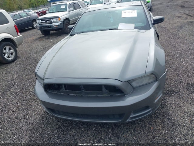 Ford Mustang V6