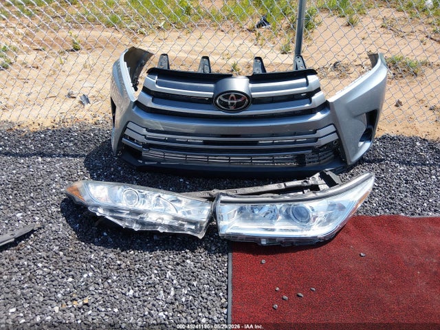Toyota Highlander Le