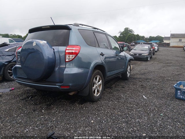 Toyota RAV4 Limited V6