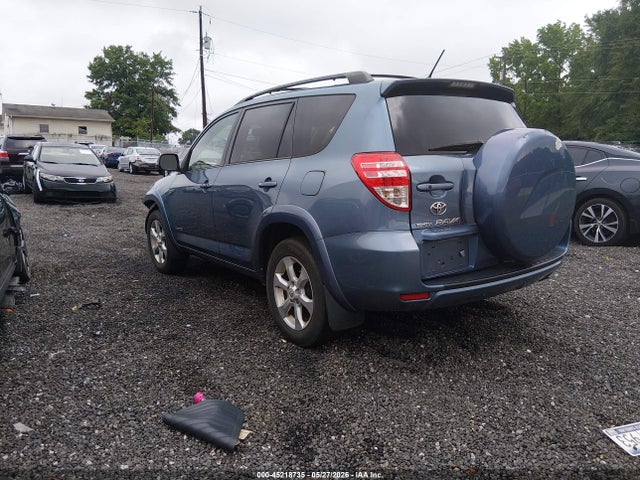 Toyota RAV4 Limited V6
