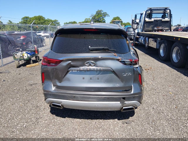 INFINITI Qx Essential