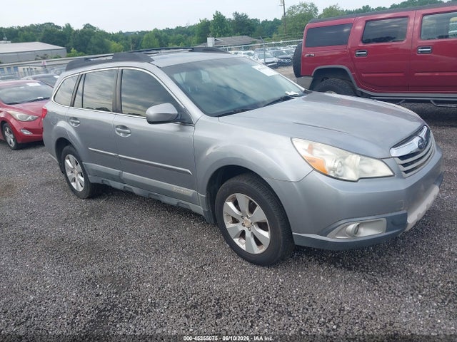 Salvage Subaru Outback Image