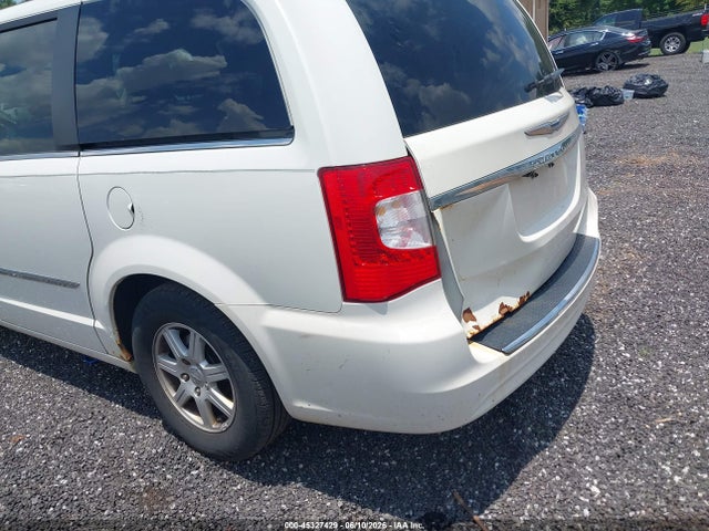 Chrysler Town & Country Touring