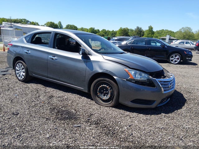 Salvage Nissan Sentra Image