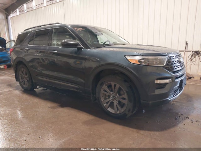 Salvage Ford Explorer Image