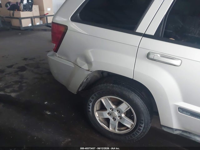 Jeep Grand Cherokee Laredo