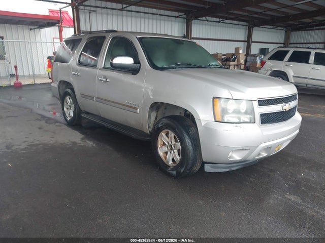 Salvage Chevrolet Tahoe Image