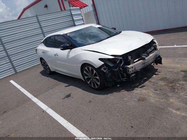 Salvage Nissan Maxima Image