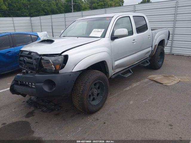 Toyota Tacoma Base V6