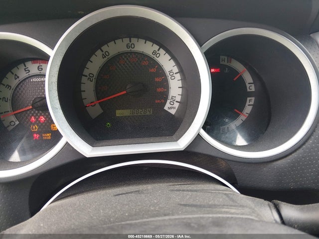 Toyota Tacoma Base V6