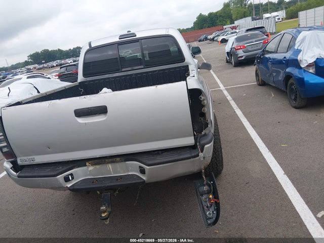 Toyota Tacoma Base V6