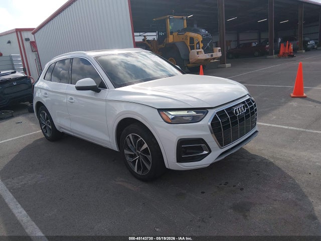 Salvage Audi Q5 Image