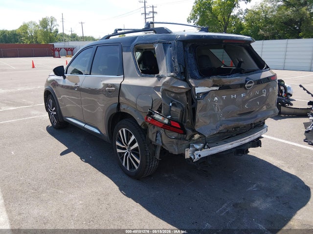 Nissan Pathfinder Platinum Fwd