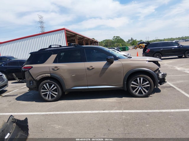 Nissan Pathfinder Platinum Fwd