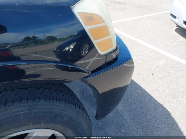 Nissan Titan Se