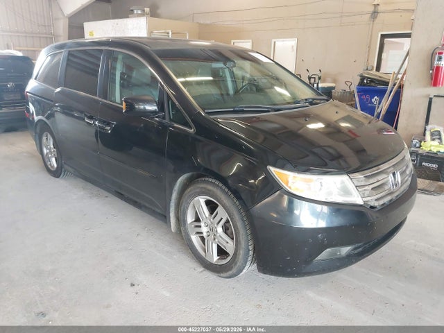 Salvage Honda Odyssey Image