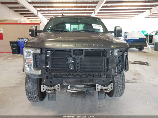 Ford F-250 Lariat