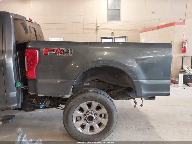 Ford F-250 Lariat
