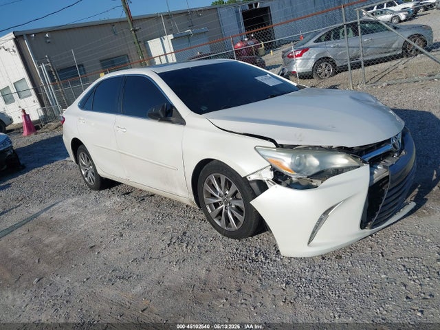 Salvage Toyota Camry Image