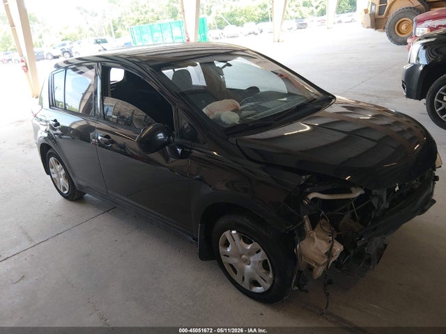Salvage Nissan Versa Image