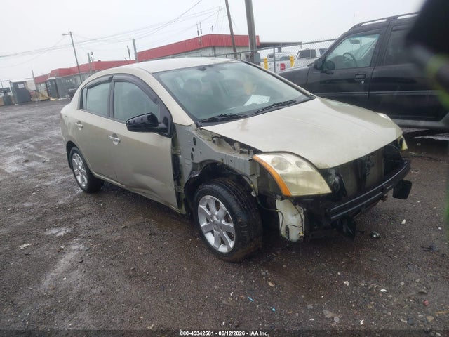 Salvage Nissan Sentra Image