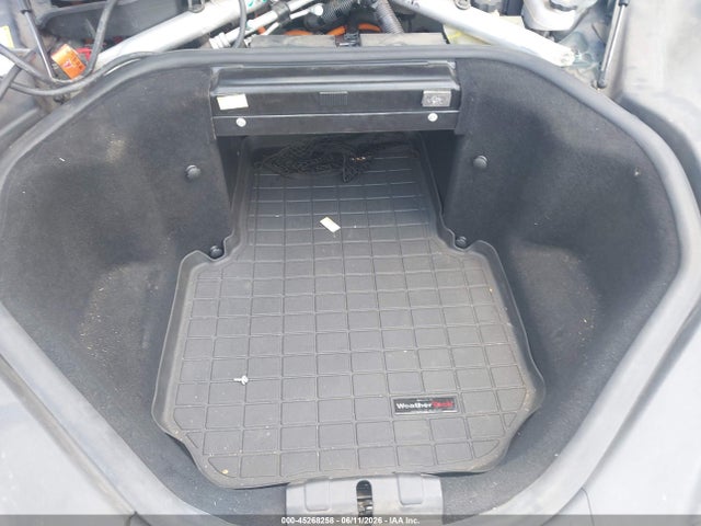 Tesla Model S P85
