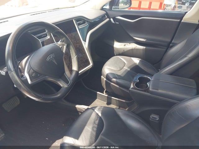 Tesla Model S P85