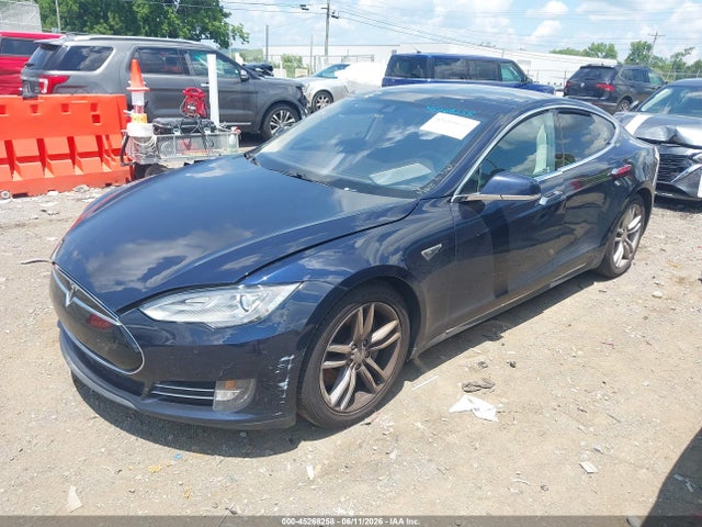 Tesla Model S P85