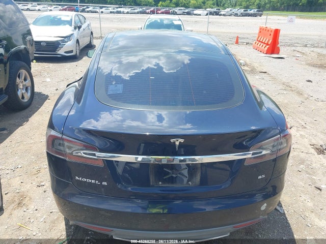 Tesla Model S P85