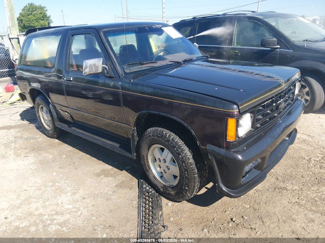 Salvage Chevrolet Blazer Image