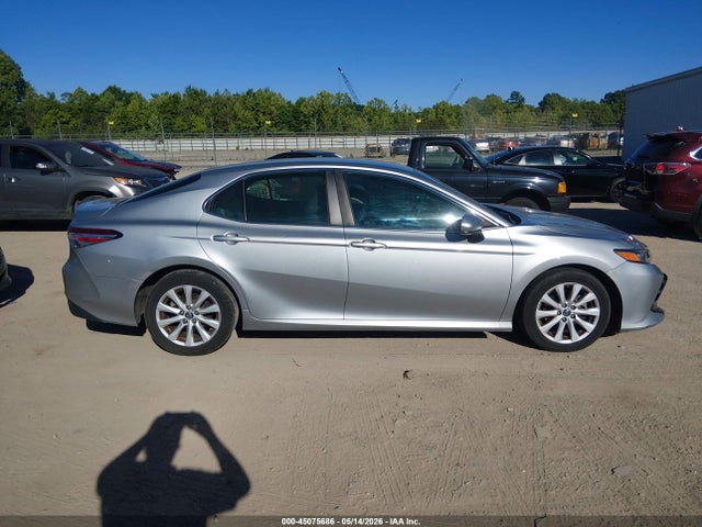 Toyota Camry Le
