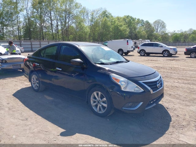 Salvage Nissan Versa Image