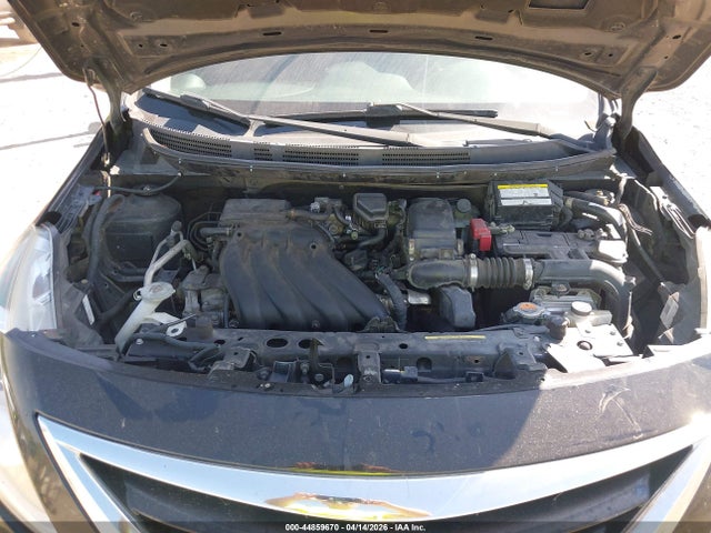 Nissan Versa 1.6 Sl
