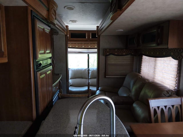 Prime Time Crusader 295rst 5th Wheel 31ft