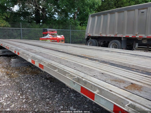 Manac Inc Flat Bed Trailer