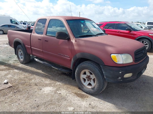 Salvage Toyota Tundra Image