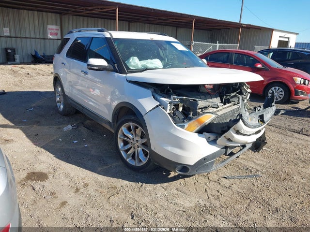 Salvage Ford Explorer Image