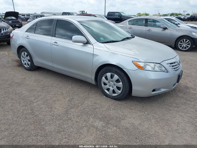 Salvage Toyota Camry Image