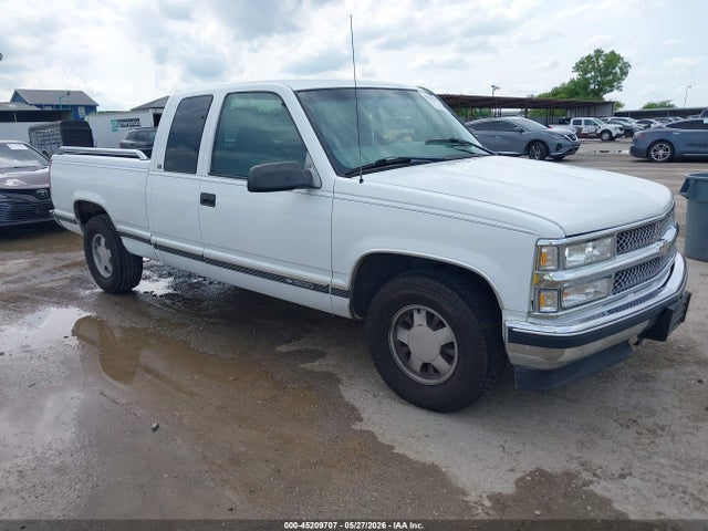 Salvage Chevrolet C1500 Image