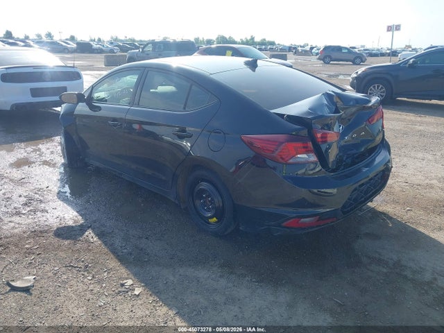 Hyundai ELANTRA Sel
