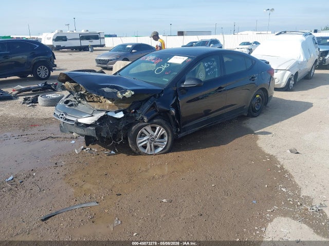 Hyundai ELANTRA Sel