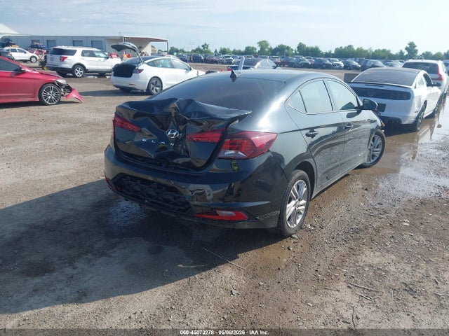 Hyundai ELANTRA Sel