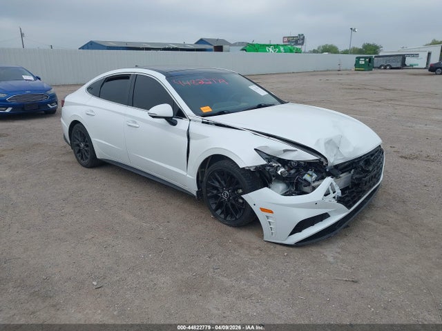 Salvage Hyundai SONATA Image